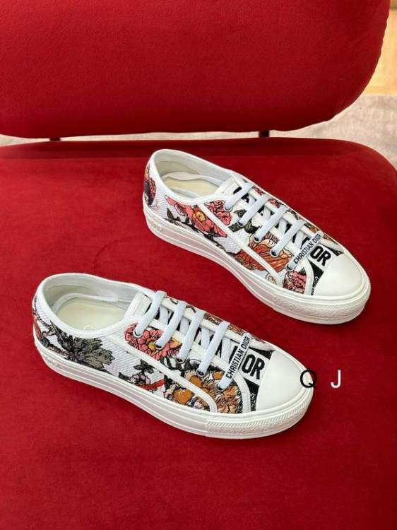 Picture of Dior Shoes _SKUDiorcoloursz35-41XJ06033838